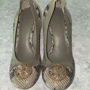 Tory Burch (authentic) snake skin wedges SIZE 7.5